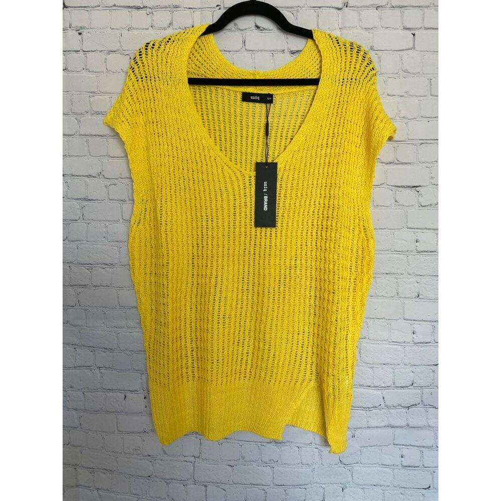 UNIQ Bright Yellow Knitted Shortsleeve Sweater size M/L NWT